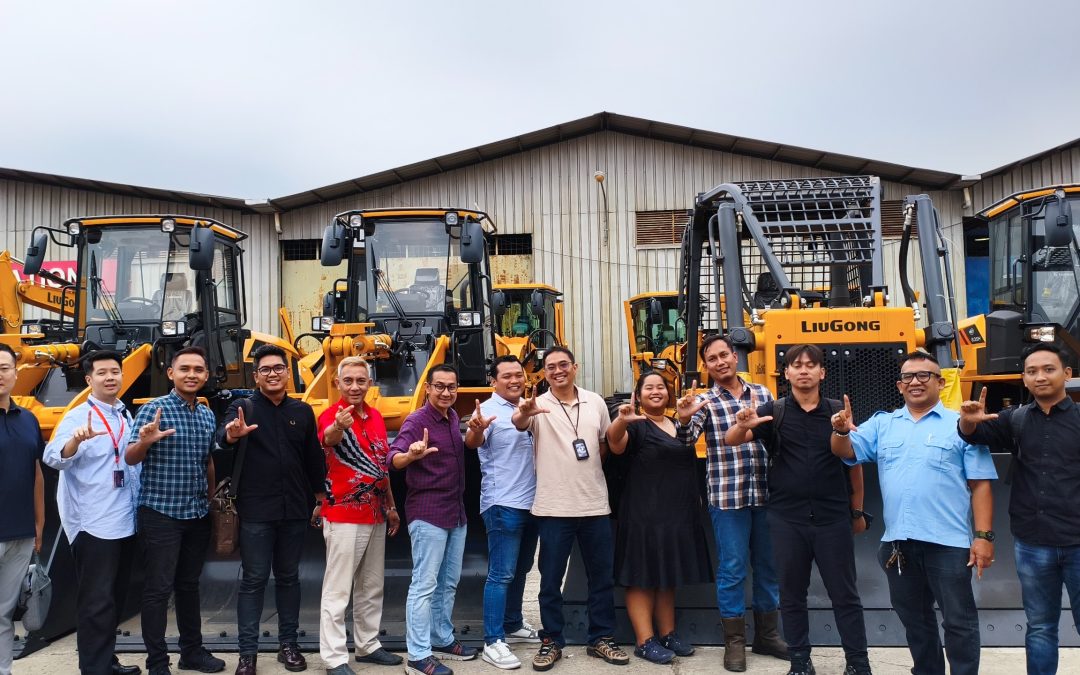 PT Panca Traktor Indonesia 与 LMI 联合举办“采矿基础与应用”混合培训，以加强销售团队。